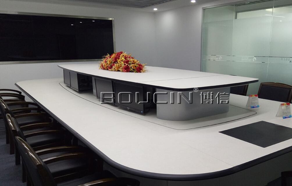 用戶如何保證操作臺的用電安全?